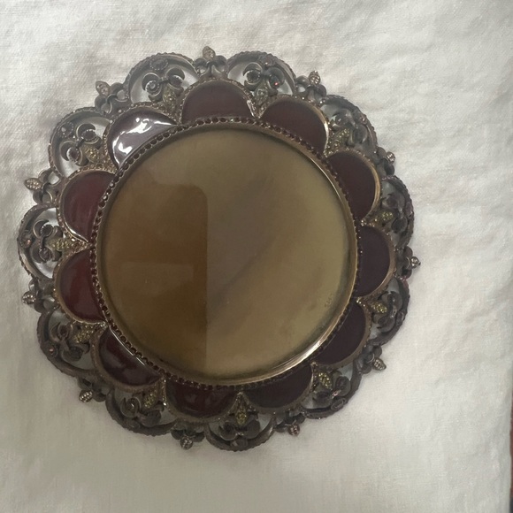 Authentic Jay Strongwater Metal Dark Red Round Photo Frame4” X 4”, w/defect - Picture 3 of 5